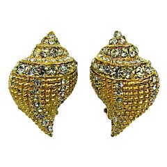 Vintage GOLD & RHINESTONE CONCH SHELL CLIP ON EARRINGS