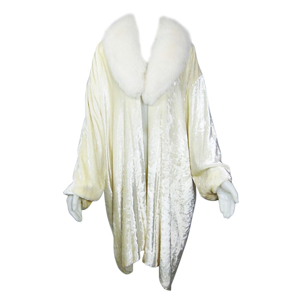 VINTAGE 1920'S SILK PANNE VELVET WHITE FOX COLLAR OPERA  COAT For Sale