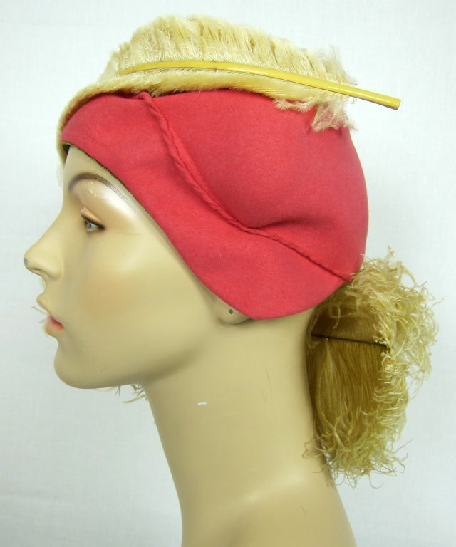MEDIEVAL RENAISSANCE PINK BERET HAT w SWEEPING OSTERICH FEATHER For Sale 2