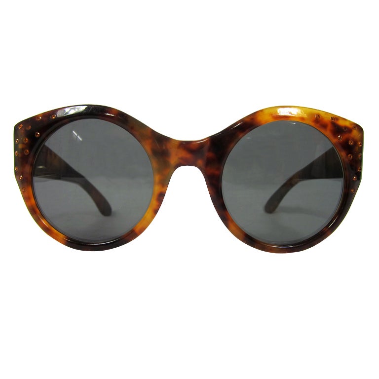 VINTAGE TORTOISE  w AMBER STONES LARGE CAT EYE SUN GLASSES For Sale