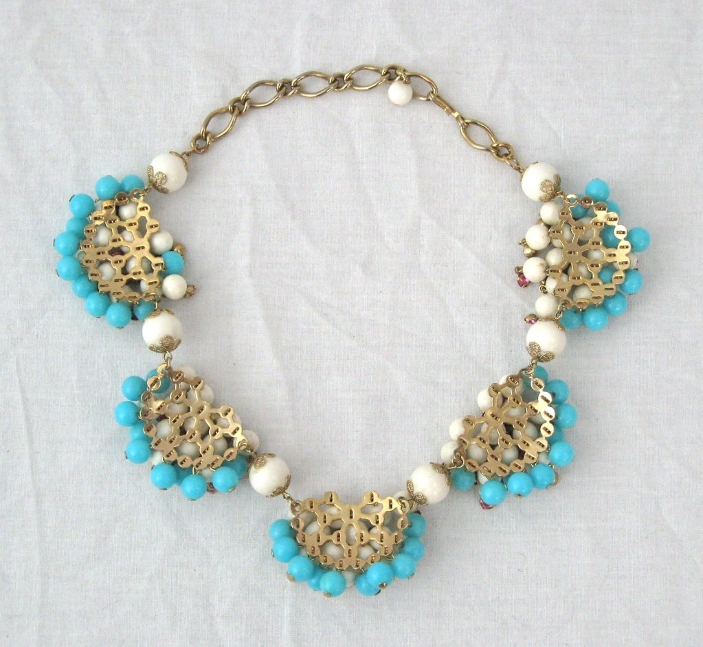 HUGE Demi Parure TURQUOISE WHITE PINK CRYSTAL NECKLACE EARRINGS For Sale 2