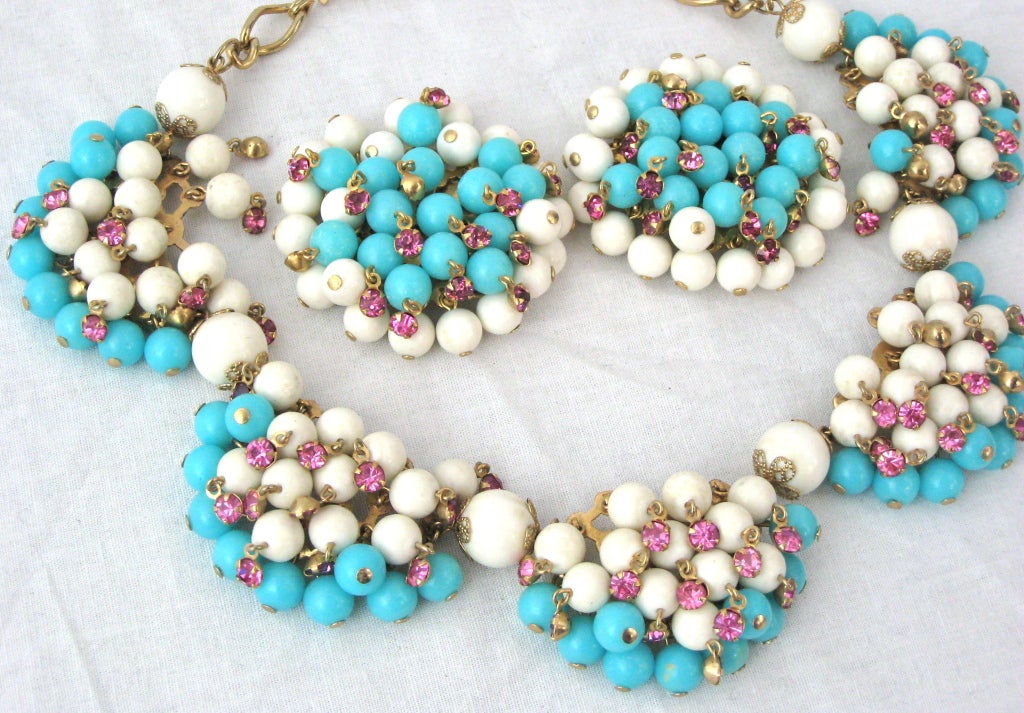 HUGE Demi Parure TURQUOISE WHITE PINK CRYSTAL NECKLACE EARRINGS For Sale 6