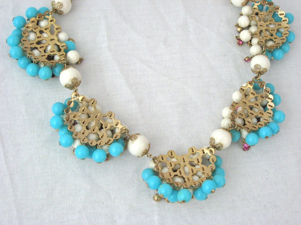 HUGE Demi Parure TURQUOISE WHITE PINK CRYSTAL NECKLACE EARRINGS For Sale 7
