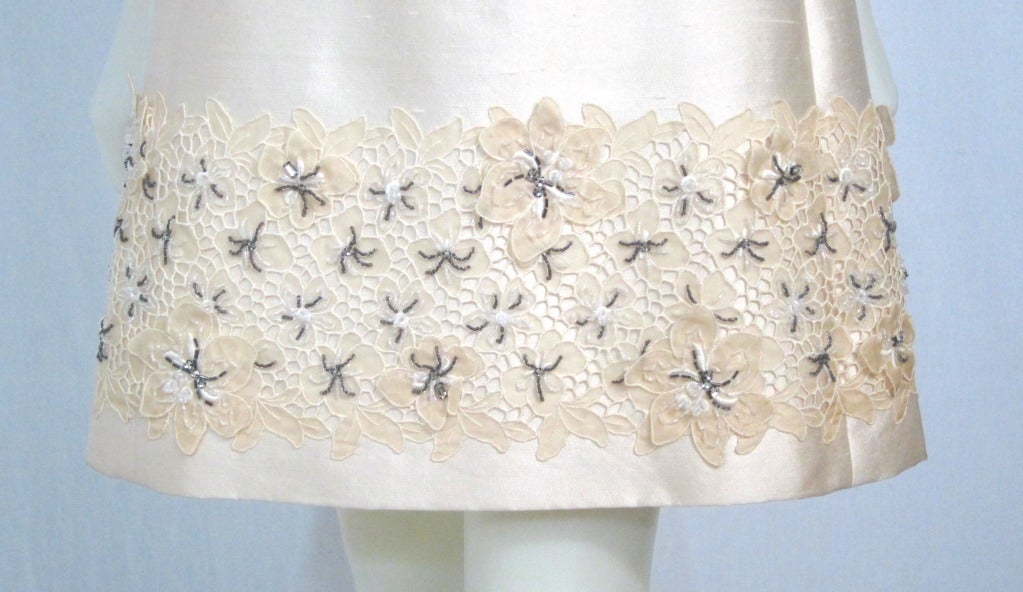 Vintage 1960s Ivory Silk Shantung Shift Dress w Beaded Lace For Sale 1