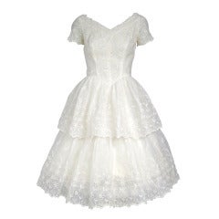 VINTAGE WHITE ORGANZA EYELET LAYERED PARTY WEDDING DRESS  Back Buttons