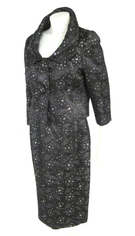 1960 Mad Men  Shelf Bust Black & Iridescent Wiggle Dress & Jacket Set For Sale 3