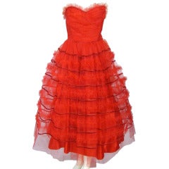 1950s Strapless Holiday Red Tulle Party Wedding Dress