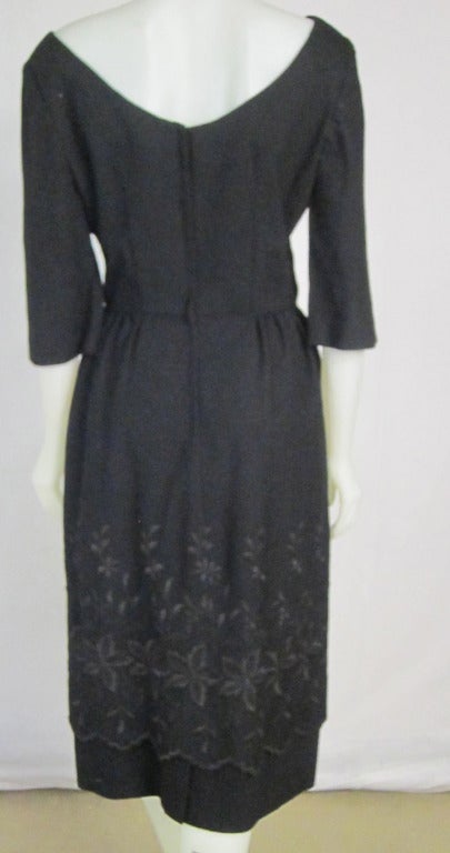 19 60 Back Wiggle Dress In Excellent Condition For Sale In San Francisco, CA