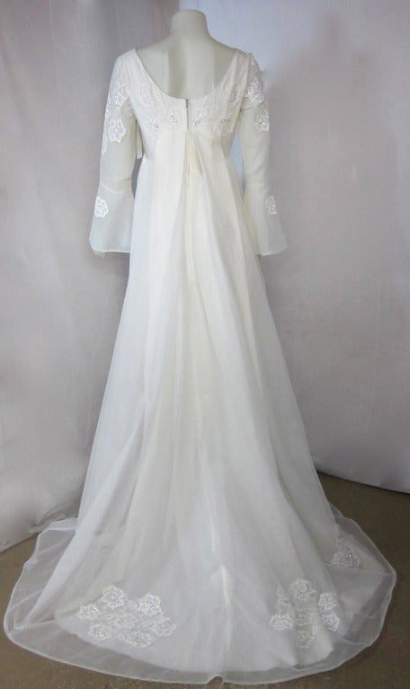Vintage Late 1960s Organza & Lace  Empire Bell Sleeves Train Wedding Dress In Excellent Condition For Sale In San Francisco, CA