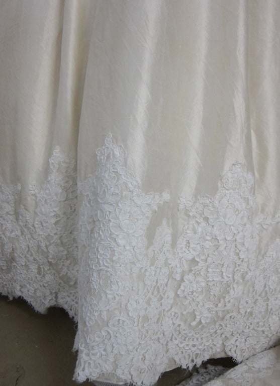 1990s Ivory Silk & Lace Full Skirt & Huge Train Wedding Dress For Sale 2