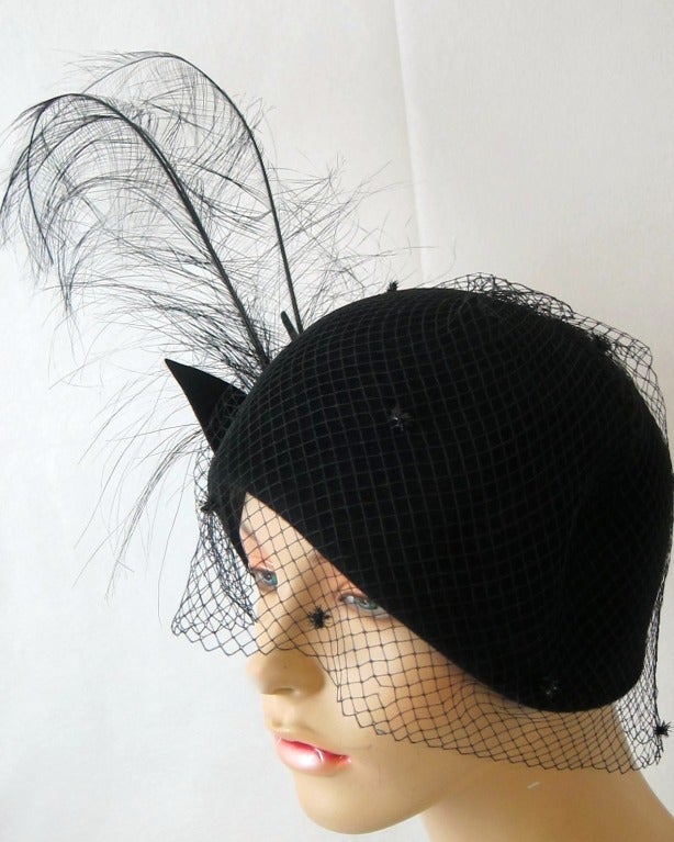 1920s Style Black Huge Feather  Rhinestones Veil  Cloche Hat In Good Condition For Sale In San Francisco, CA
