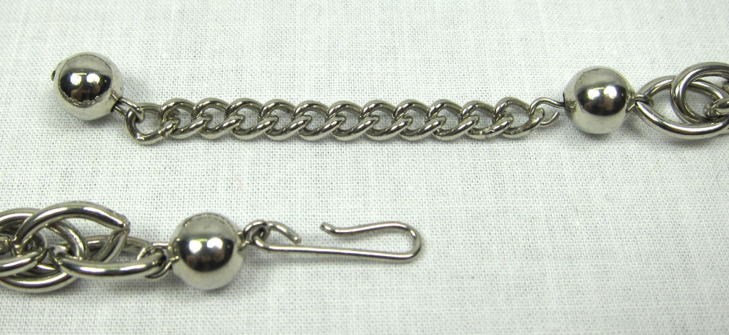 Women's VINTAGE SILVER TONE CHUNKY ACORN NAPIER UNSIGNED NECKLACE For Sale