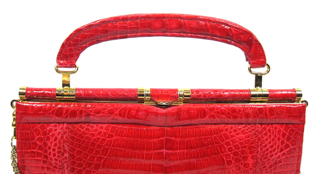 Women's VINTAGE RED & GOLD CROCODILE HAND BAG For Sale