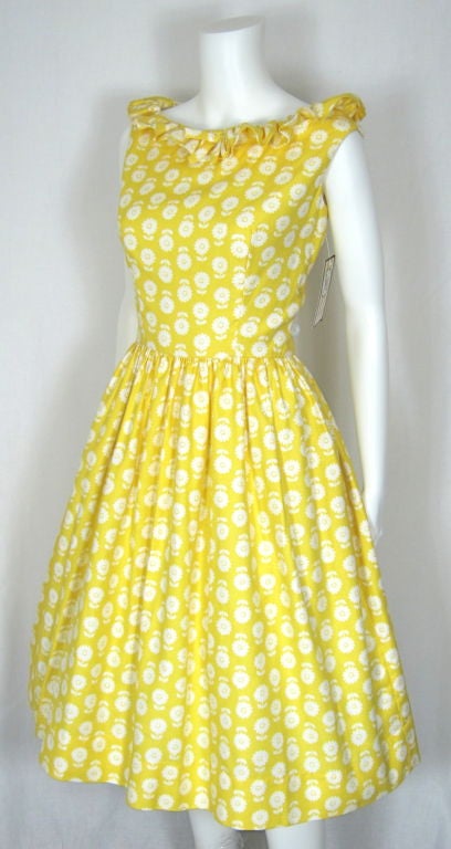 Women's VINTAGE 1962 LANZ ORIGINAL YELLOW DAISY RUFFLE DRESS For Sale