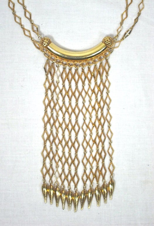 Fantastic 1970 Boho runway necklace of gold tone metal  fringe necklace
Excellent condition.
Fringe measures 6