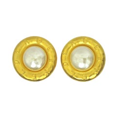 VINTAGE Gold & Baroque Pearl LAGERFELD Disc Earrings