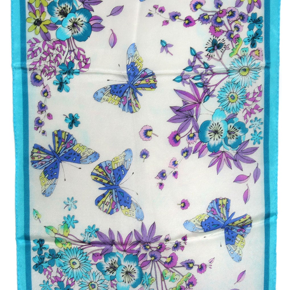 Women's Beautiful Oscar de la Renta Scarf - Spring