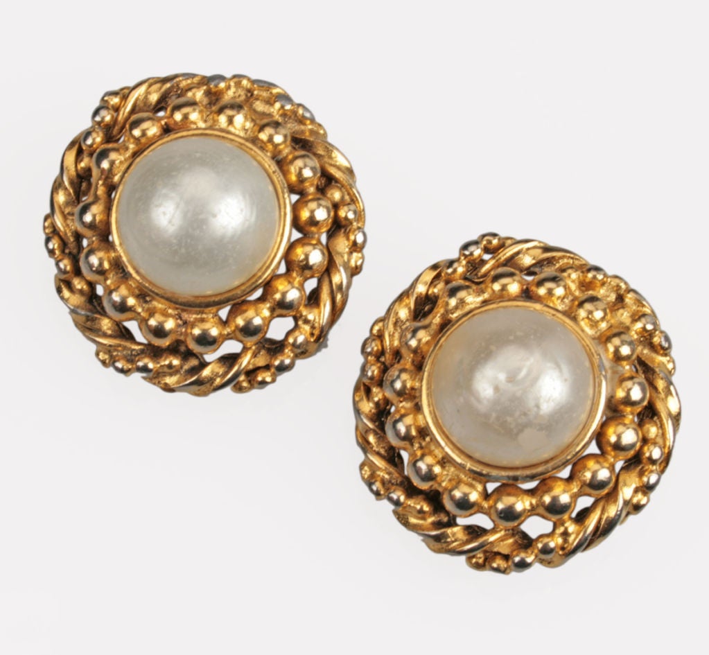 CHANEL Faux Mabe  Pearl Earrings