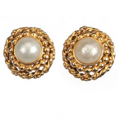 CHANEL Faux Mabe  Pearl Earrings