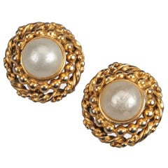 CHANEL Faux Mabe  Pearl Earrings