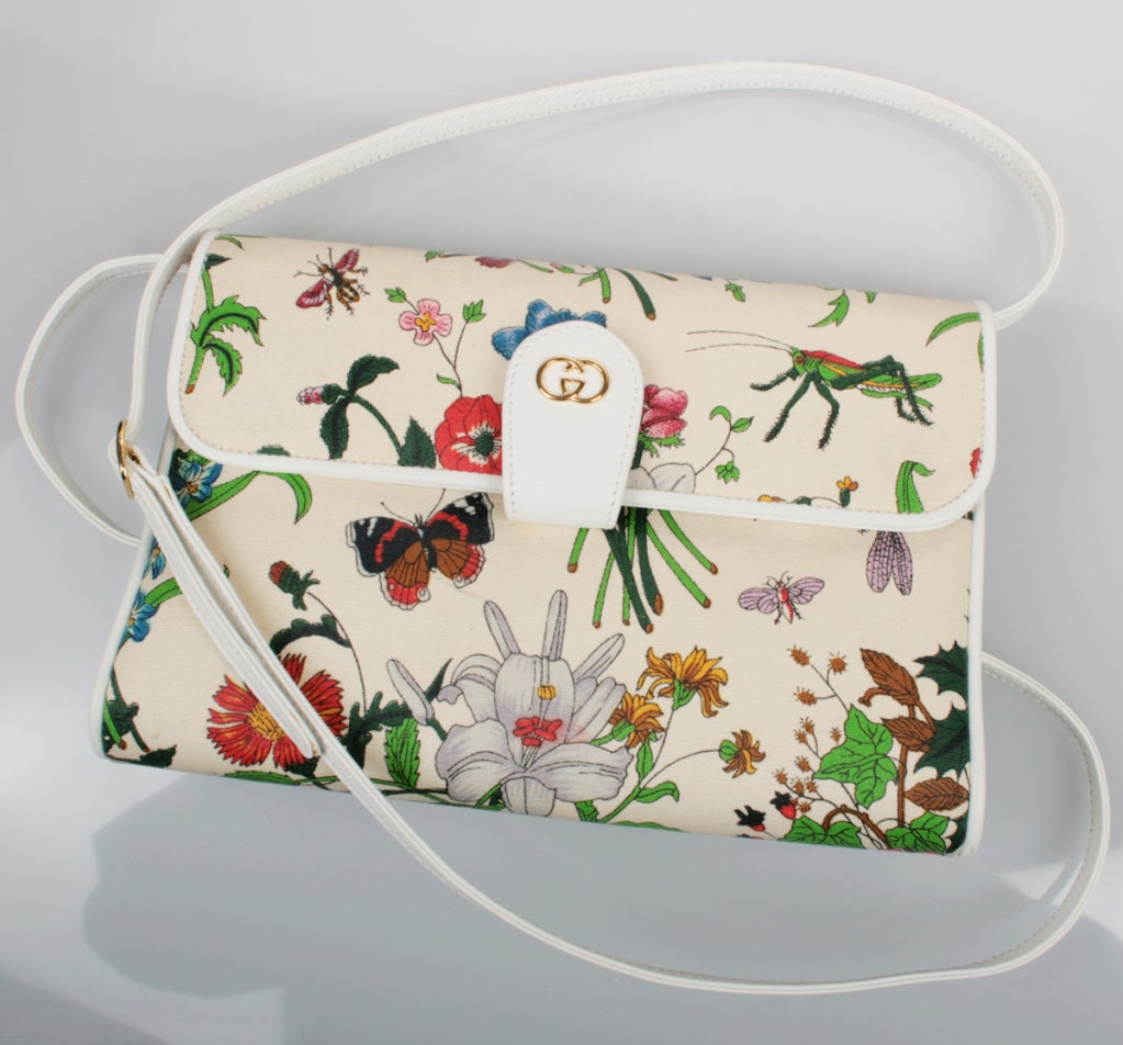 Women's Gucci Flora and Fauna  Clutch/Strapped  Handbag