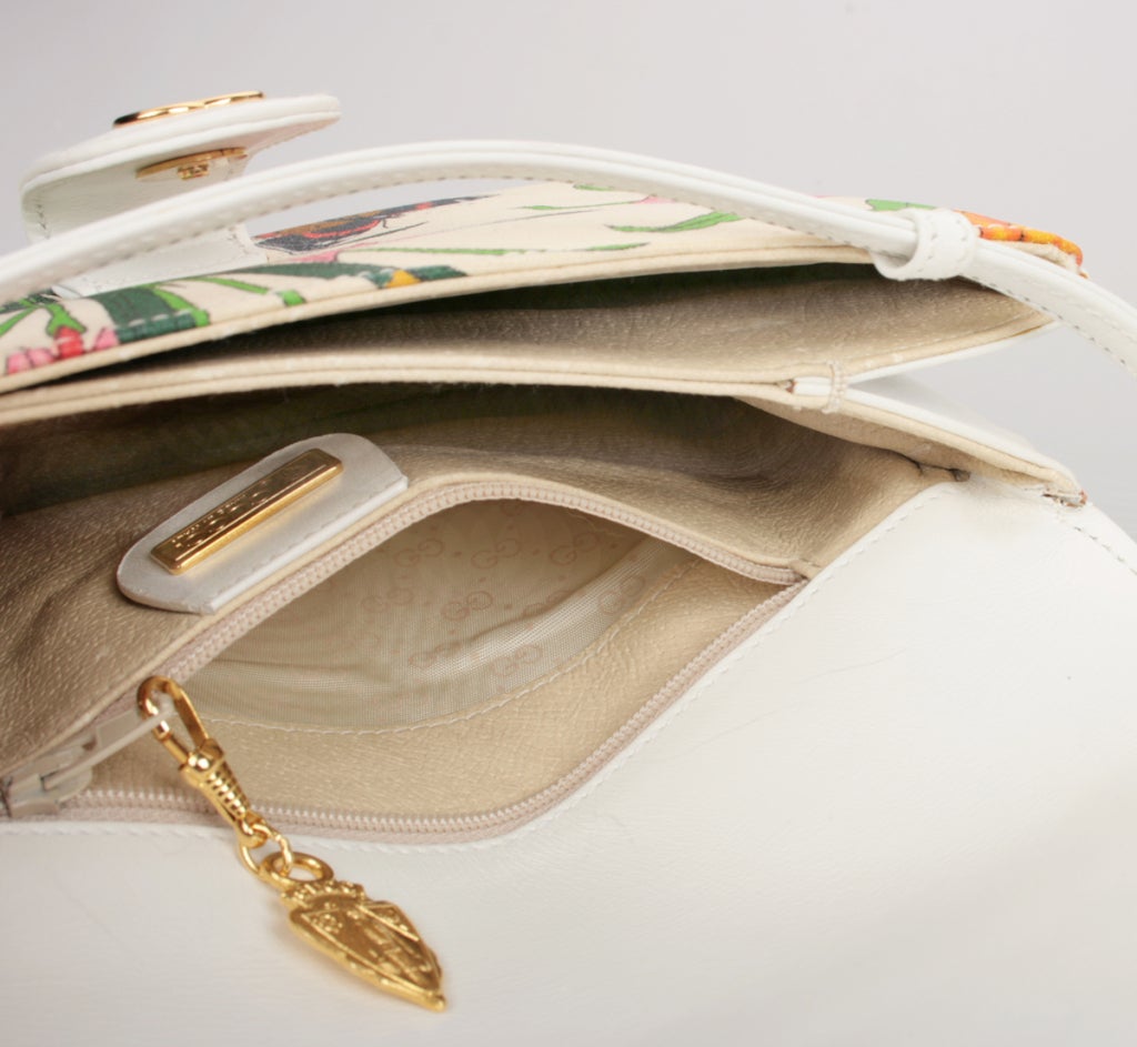 Gucci Flora and Fauna  Clutch/Strapped  Handbag 2