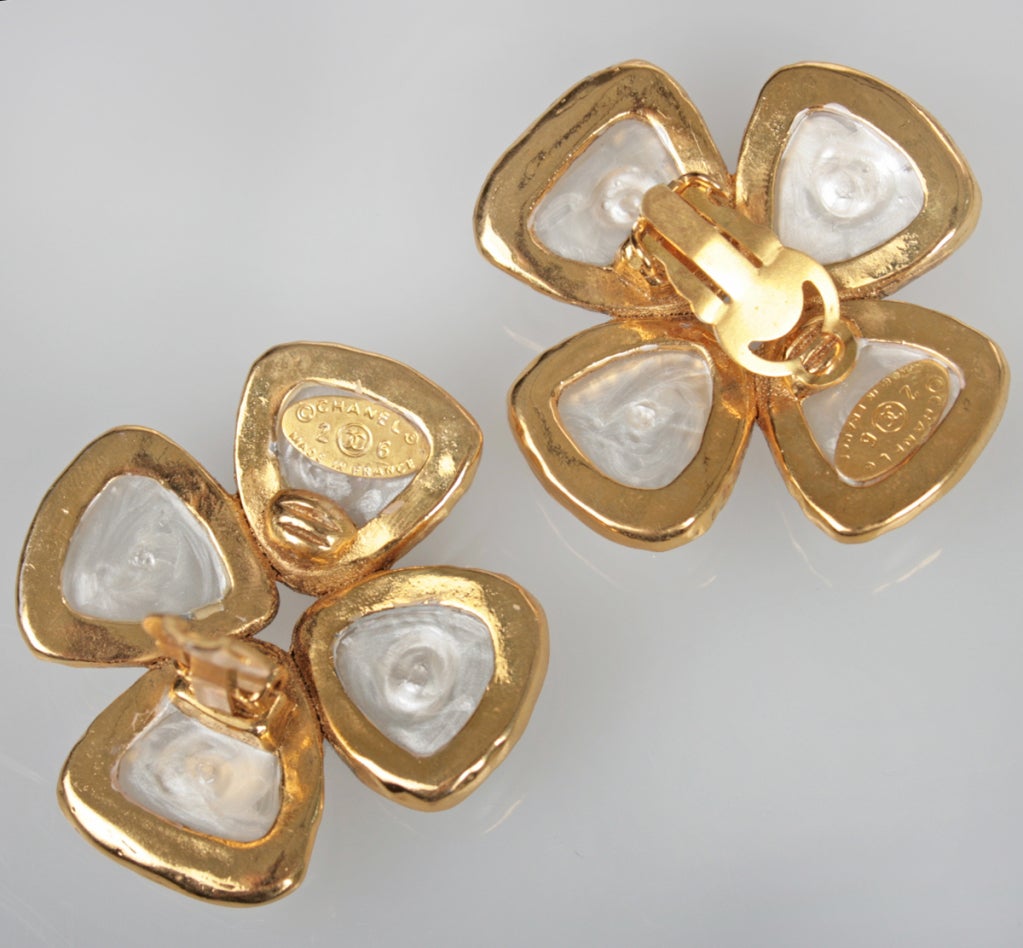 Pair of CHANEL Clover Shaped Pearl Earrings 1
