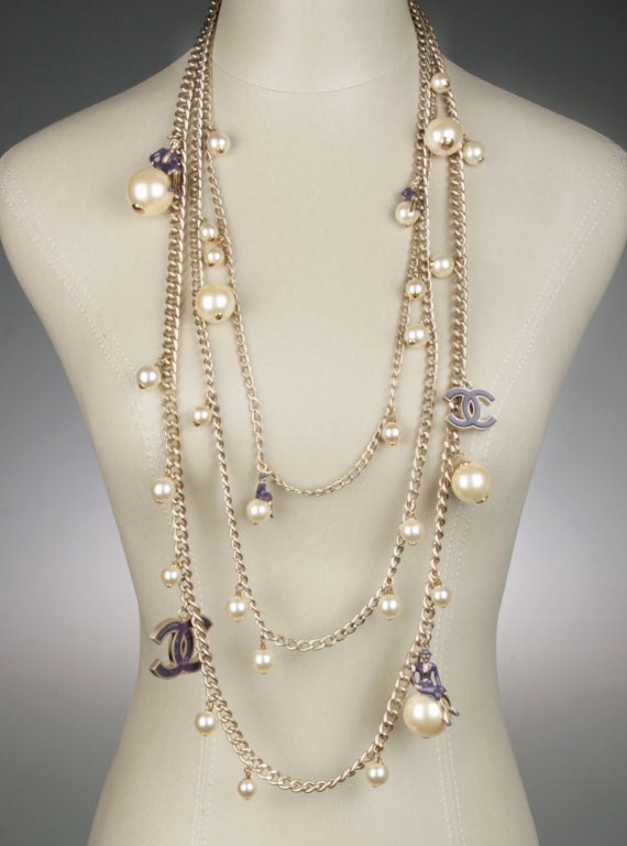 Women's Coco CHANEL On the Moon Multi Strand Necklace For Sale