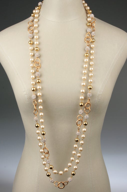 Long CHANEL  Necklace with Pearls, Rhinestones and Rings 1