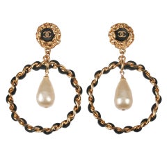 Large CHANEL Wire and Leather Hoop Earrings with Pearls