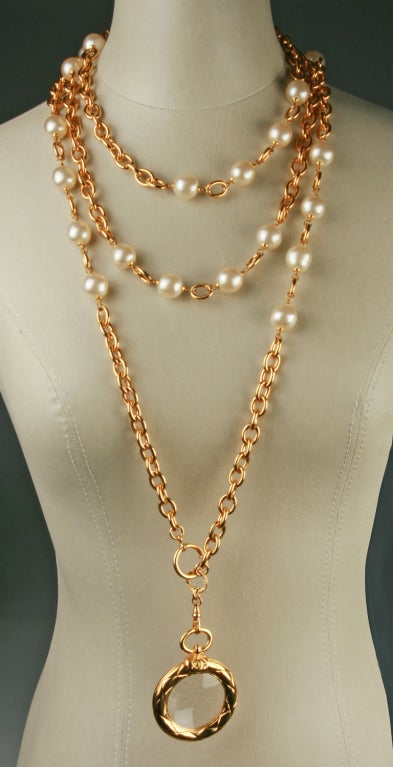 Women's Long CHANEL Necklace with Pearls and Magnifying Glass
