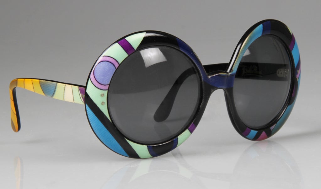 These sunglasses by Pucci have a colorful graphic design.