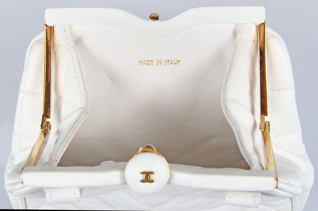 Versatile CHANEL White Quilted Leather Fanny Pack Shoulder Bag 1
