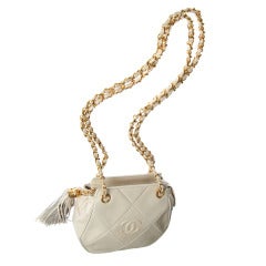 Vintage CHANEL Quilted Leather Lambskin  sHOULDER BAG