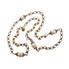 Long CHANEL Necklace with Pearls and Rhinestones