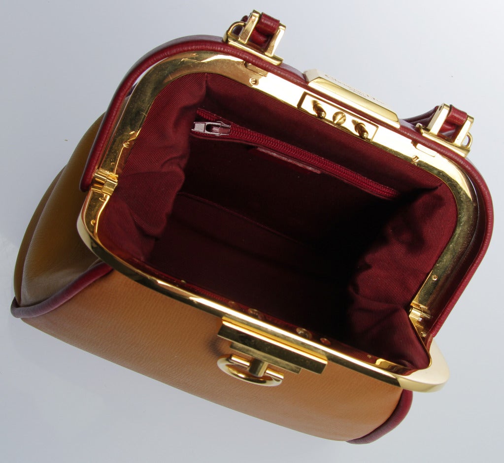 Christian Dior Handbag In Excellent Condition In Chicago, IL