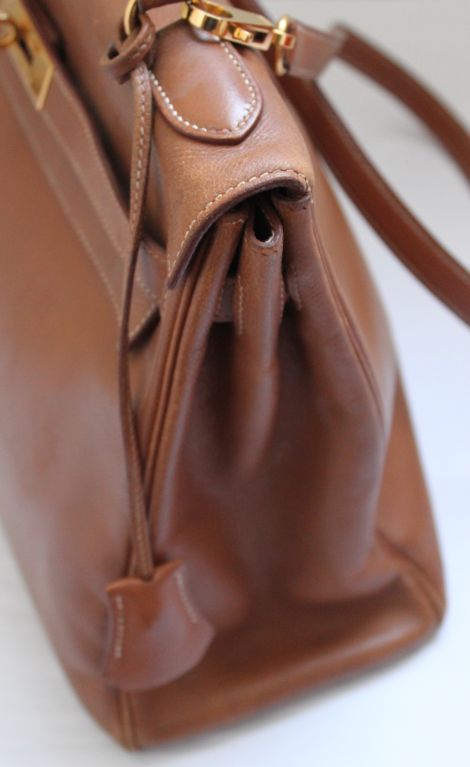 HERMES gold courchevel 32 cm KELLY with gilt hardware & strap 1