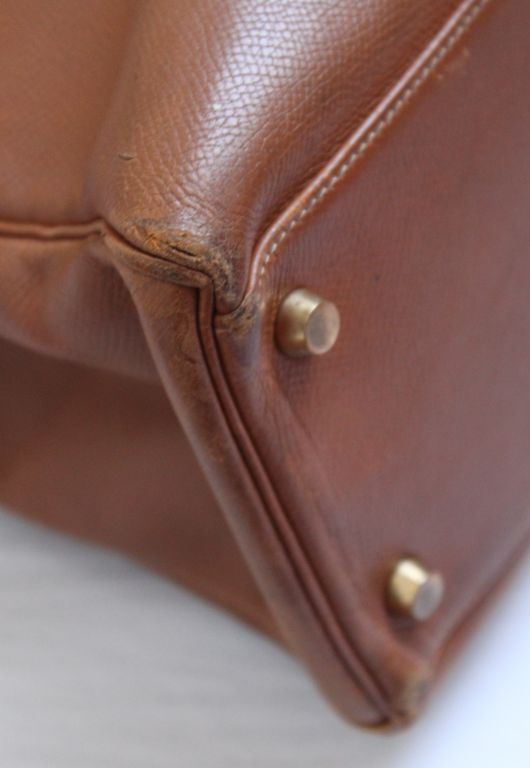 HERMES gold courchevel 32 cm KELLY with gilt hardware & strap 5