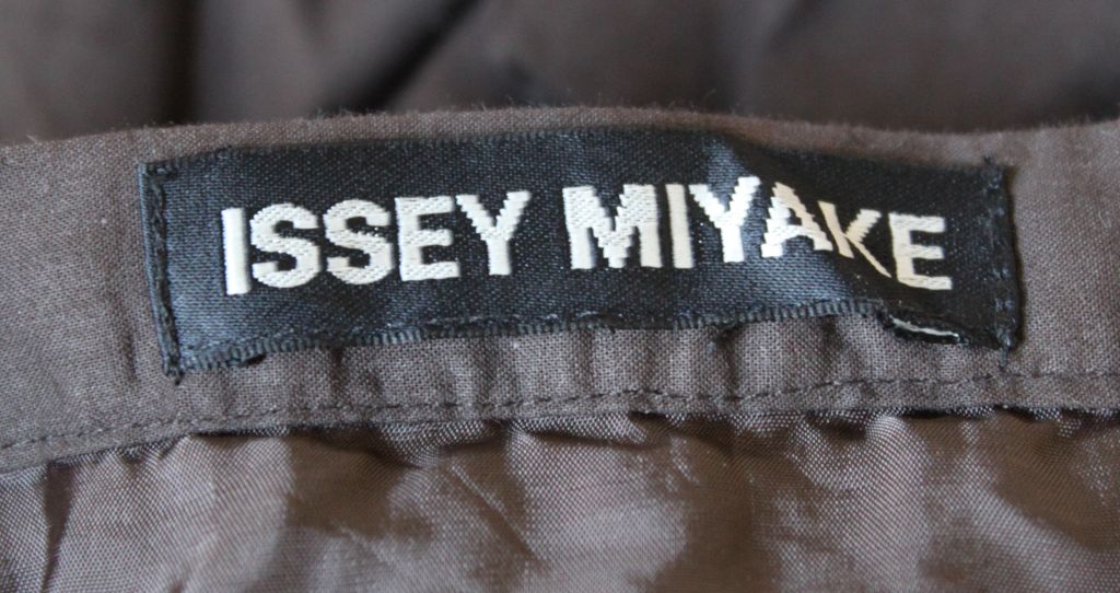 Women's ISSEY MIYAKE grey origami skirt