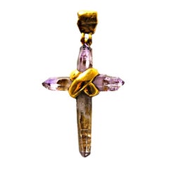 Robert Goossens for Chanel, ciondolo a forma di croce in ametista e oro 18 ct.