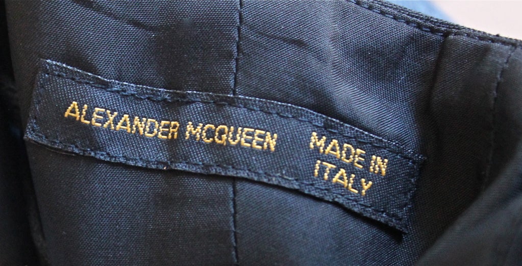 very rare ALEXANDER MCQUEEN 2002 black ruway corset 2