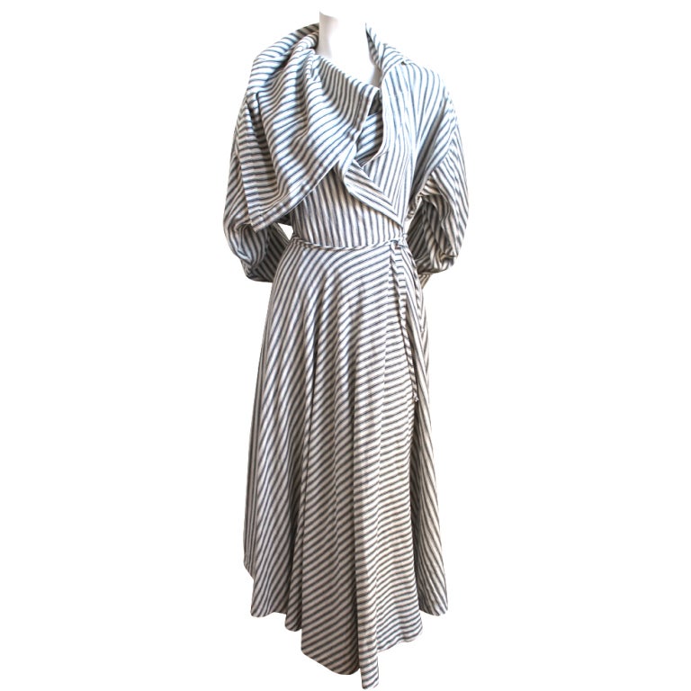 1980
s NORMA KAMALI draped wrap dress