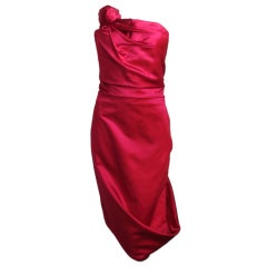 *SALE* ALEXANER MCQUEEN Himbeerfarbenes drapiertes Kleid aus Seiden-Duchesse-Satin