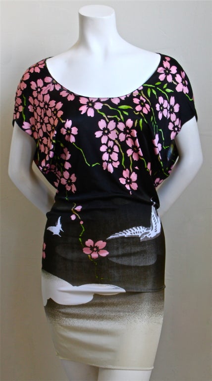 Very rare slinky Asian cherry blossom print mini dress designed by Tom Ford for Gucci dating to Spring 2003. Exactly as seen on the runway. Very lightweight and slinky. Size 'S'. Measurements: shoulder width 16