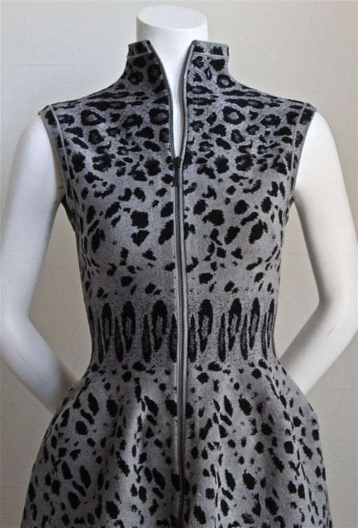Gorgeous grey leopard woven chenille knit dress with full 2-way zipper from Azzedine Alaia. Labeled a French 38 although this best fits a US 2 or 4. Approximate measurements are: bust 30