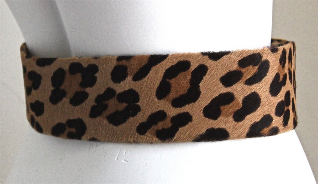 1960's KENNETH JAY LANE pony fur belt with leopard buckle In Excellent Condition In San Fransisco, CA