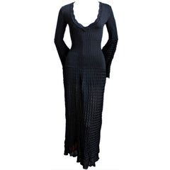 Robe longue en maille ouverte noire Azzedine Alaia, 1992