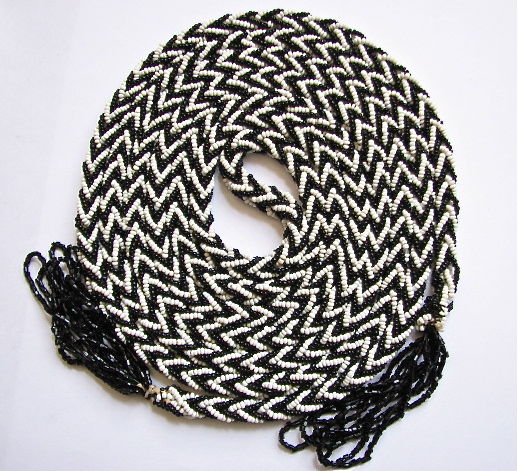Excellent condition. Black and white seed beads.