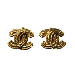 Vintage CHANEL interlocking 'CC' matelasse gilt metal earrings