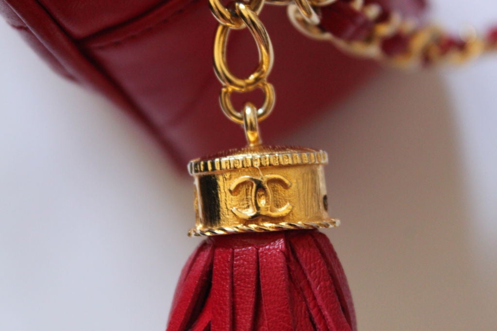 1980's CHANEL quilted red leather bag 3